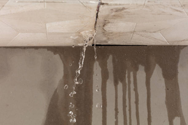 Professional Burst Pipe Cleanup technician working in Naval Air Station Jrb, TX